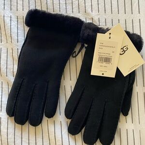 UGG Women's Black Gloves
